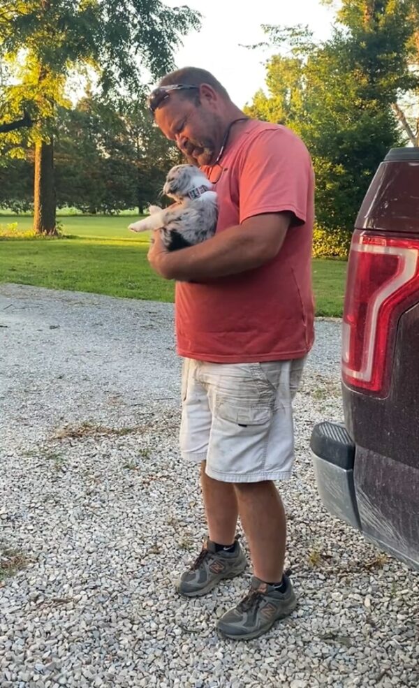 Granddaughter's Surprise Puppy Brings Grieving Grandpa To Tears-1